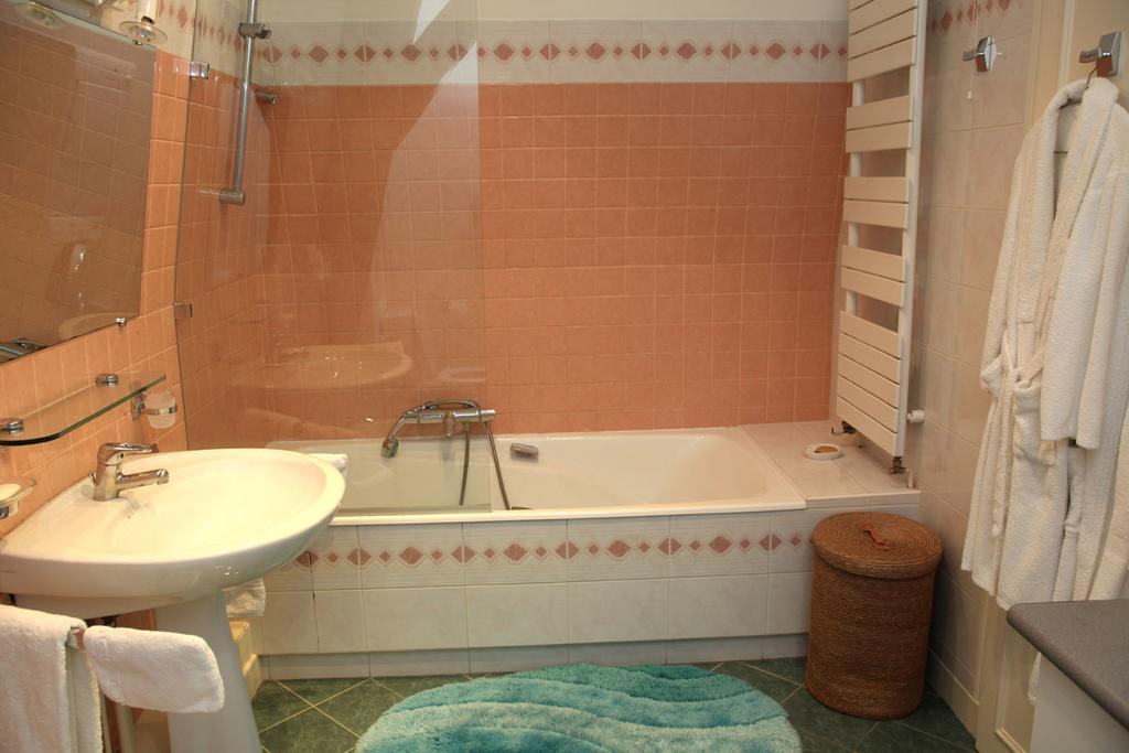 Maison D'Hotes Chandon De Briailles ซาวิญี-เลส์-โบน ภายนอก รูปภาพ
